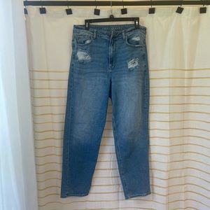 American Eagle Outfitters Curvy Stretch Mom Jean High Rise (US Size 14)